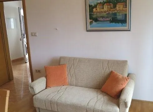 Apartmani Slavica Malinska